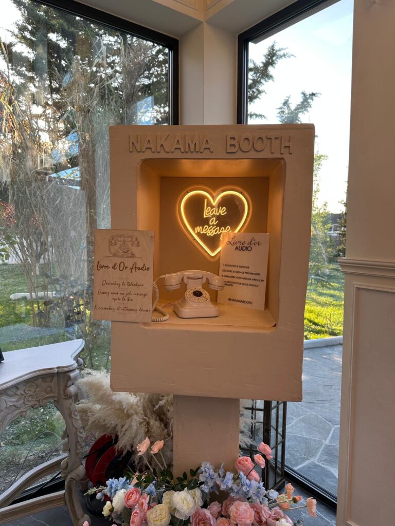 Livre d'or audio phonebooth mariage paris